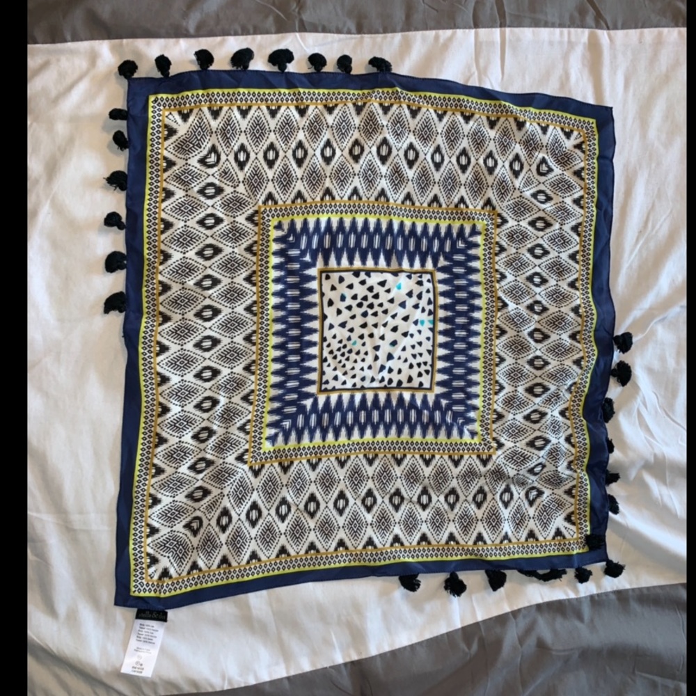 Stella & Dot Williamsburg Scarf - 100% Silk